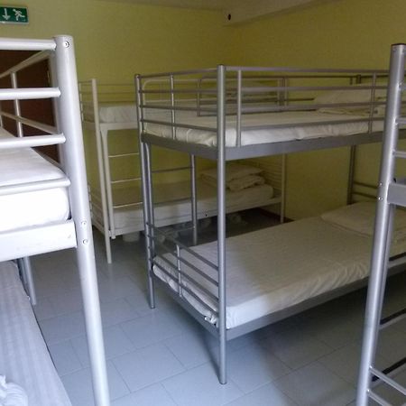 Why Me Eco-Friendly Hostel ティビリシ エクステリア 写真
