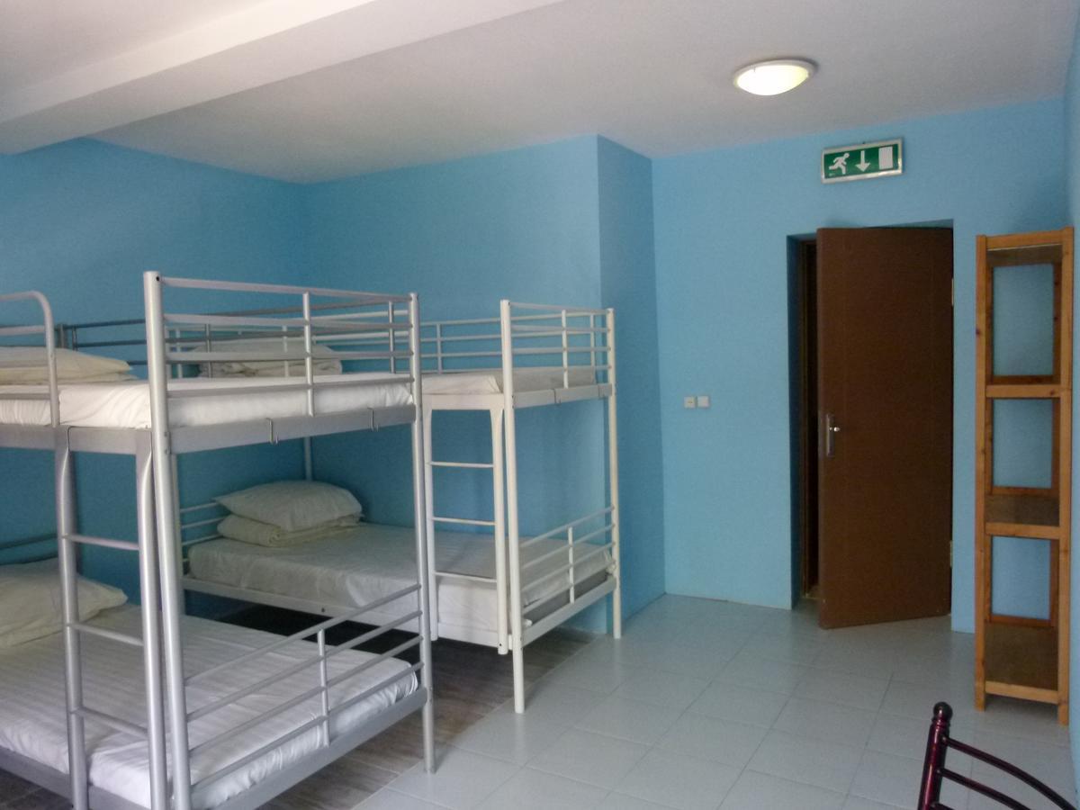 Why Me Eco-Friendly Hostel ティビリシ エクステリア 写真