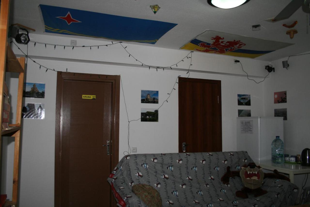 Why Me Eco-Friendly Hostel ティビリシ エクステリア 写真